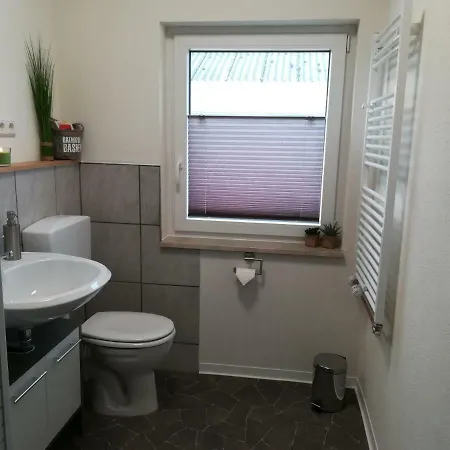 Am Reinhardswald - Eichenlaub - Mit Sauna Apartment *