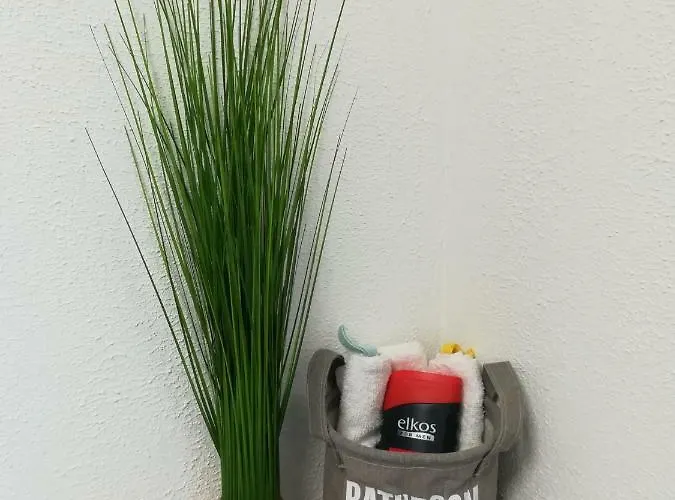 Am Reinhardswald - Eichenlaub - Mit Sauna Apartment *